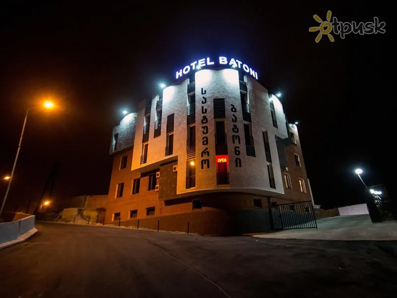 Фото отеля Batoni Hotel 3* Тбілісі Грузія екстер'єр та басейни