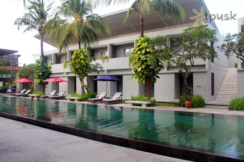 Фото отеля The Oasis Kuta 3* Кута (о. Бали) Индонезия экстерьер и бассейны
