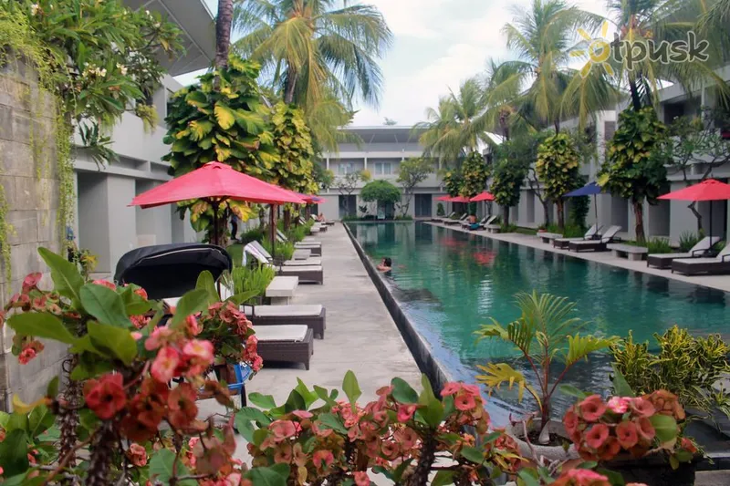 Фото отеля The Oasis Kuta 3* Kuta (Balis) Indonezija išorė ir baseinai