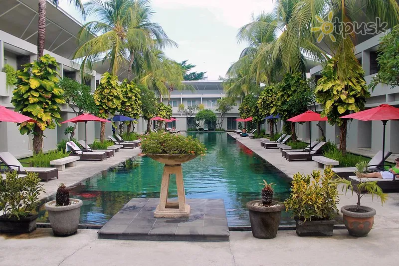 Фото отеля The Oasis Kuta 3* Кута (о. Балі) Індонезія екстер'єр та басейни