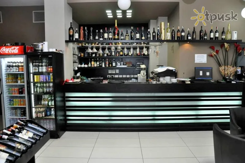 Фото отеля Vila Lule Hotel 4* Дуррес Албанія бари та ресторани