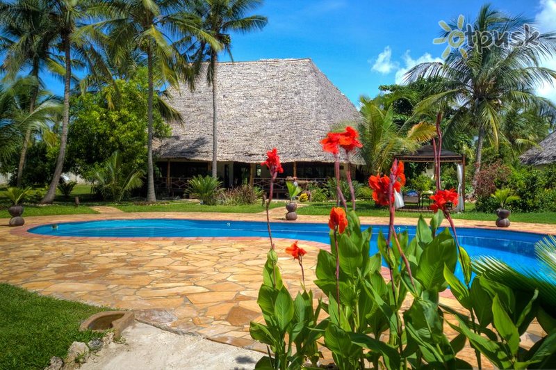 Фото отеля Anna Of Zanzibar 5* Донгве Танзания экстерьер и бассейны