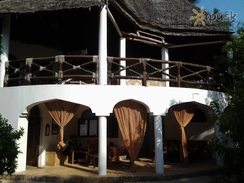 Фото отеля Casa Umoja 3* Нунгви Танзания экстерьер и бассейны