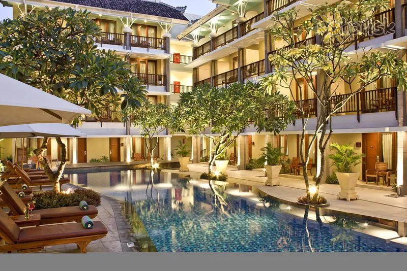 Фото отеля The Rani Hotel & Spa 3* Kuta (Bali) Indonēzija ārpuse un baseini