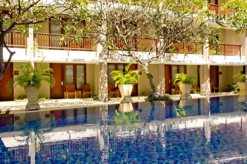 Фото отеля The Rani Hotel & Spa 3* Kuta (Balis) Indonezija išorė ir baseinai