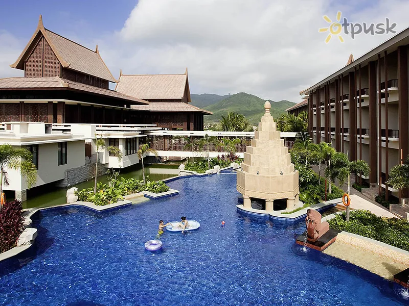 Фото отеля Pullman Sanya Yalong Bay Villas & Resort 5* par. Hainana Ķīna ārpuse un baseini