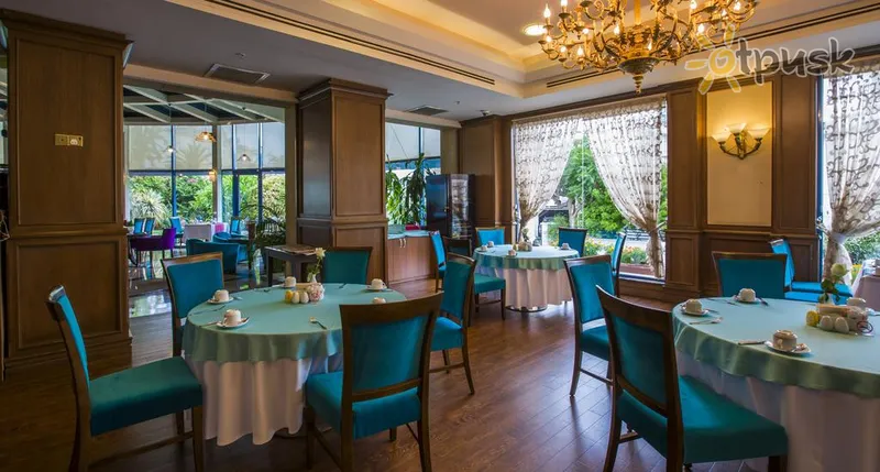 Фото отеля Merit Lefkosa Hotel & Casino 5* Nikosija Kipra bāri un restorāni