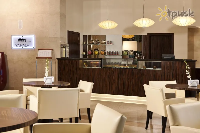 Фото отеля Hilton Doha 5* Doha Katara bāri un restorāni