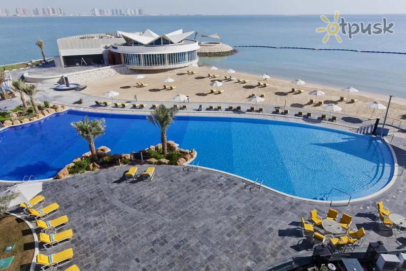 Фото отеля Hilton Doha 5* Doha Kataras išorė ir baseinai