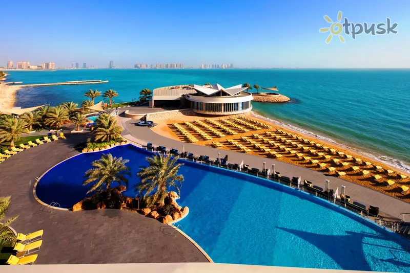 Фото отеля Hilton Doha 5* Доха Катар экстерьер и бассейны