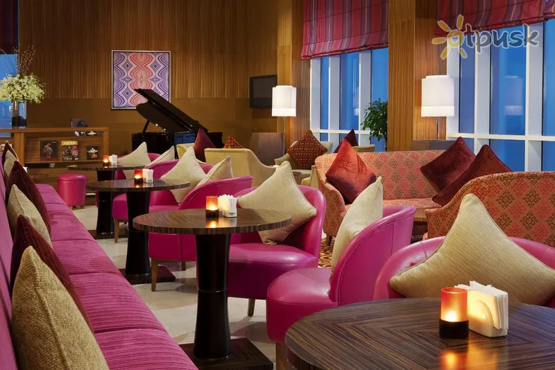 Фото отеля Hilton Doha 5* Doha Kataras barai ir restoranai