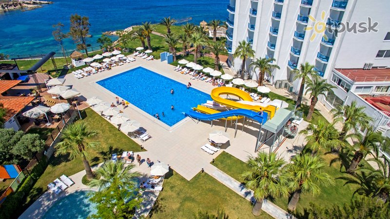 Фото отеля Le Bleu Hotel & Resort 5* Кушадаси Туреччина екстер'єр та басейни