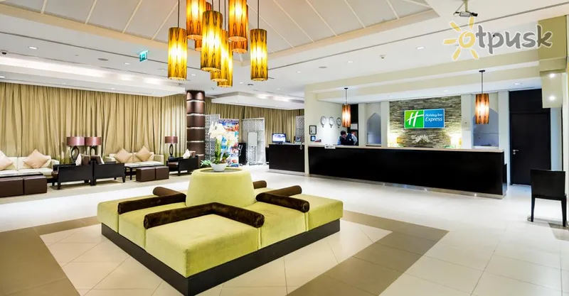 Фото отеля Holiday Inn Express Dubai Internet City 3* Dubajus JAE fojė ir interjeras