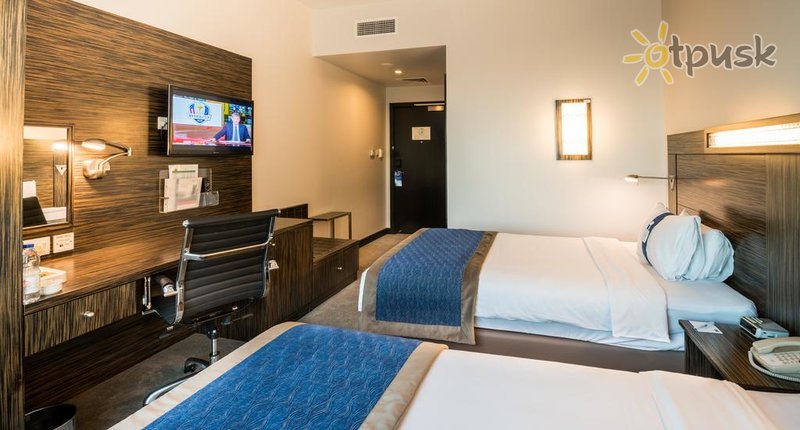 Фото отеля Holiday Inn Express Dubai Jumeirah 2* Дубай ОАЭ номера