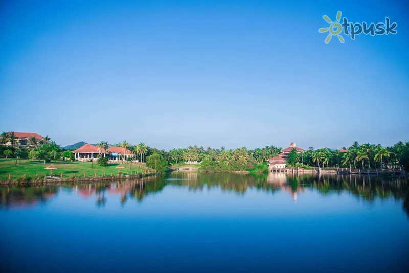 Фото отеля Sanya Pearl River Nantian Resort & Spa 5* о. Хайнань Китай экстерьер и бассейны