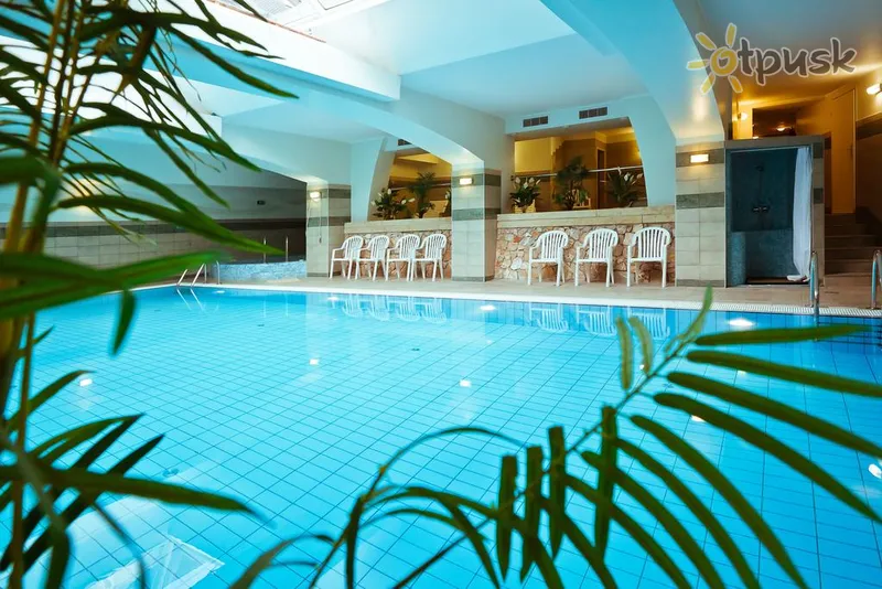 Фото отеля Holiday Club Heviz 3* Хевіз Угорщина екстер'єр та басейни