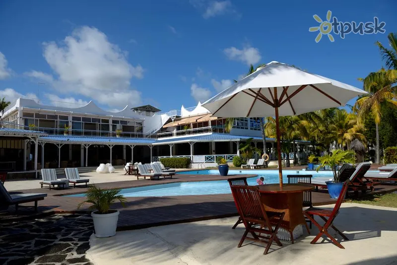 Фото отеля Coral Azur Hotel 3* о. Маврикій Маврикій екстер'єр та басейни