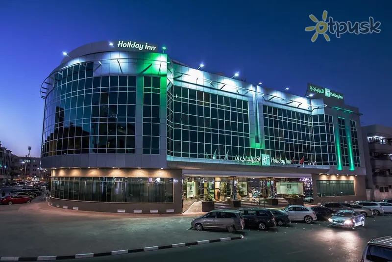 Фото отеля Holiday Inn Bur Dubai Embassy District 4* Dubajus JAE išorė ir baseinai