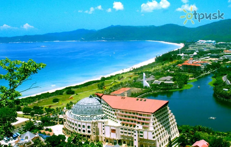 Фото отеля Universal Resort Sanya Yalong Bay 5* о. Хайнань Китай экстерьер и бассейны