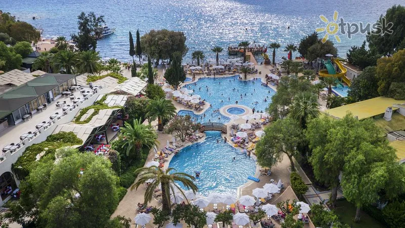 Фото отеля Labranda TMT Bodrum 5* Бодрум Туреччина екстер'єр та басейни