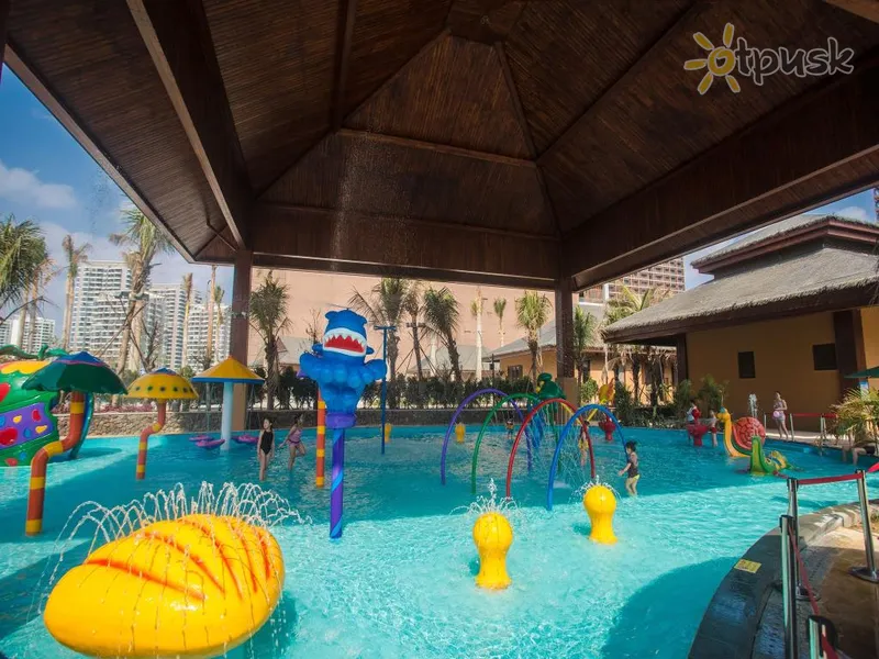 Фото отеля Mangrove Tree Resort World Sanya Bay 5* о. Хайнань Китай аквапарк, горки