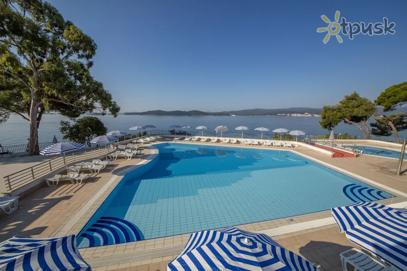 Фото отеля Aminess Bellevue Village 4* Оребич Хорватія екстер'єр та басейни