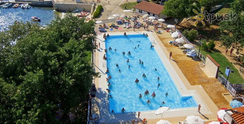 Фото отеля Solaris Camping Resort by Valamar 3* Porec Kroatija išorė ir baseinai