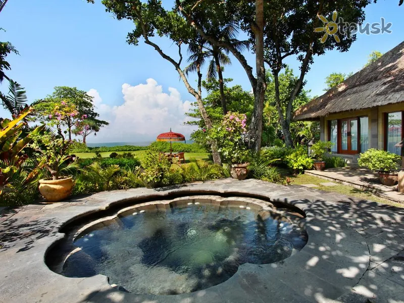 Фото отеля The Royal Beach Seminyak Bali MGallery Collection 5* Семиньяк (о. Бали) Индонезия экстерьер и бассейны