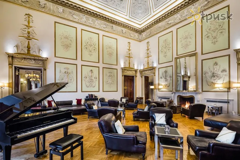 Фото отеля Relais Santa Croce 5* Florencija Italija fojė ir interjeras