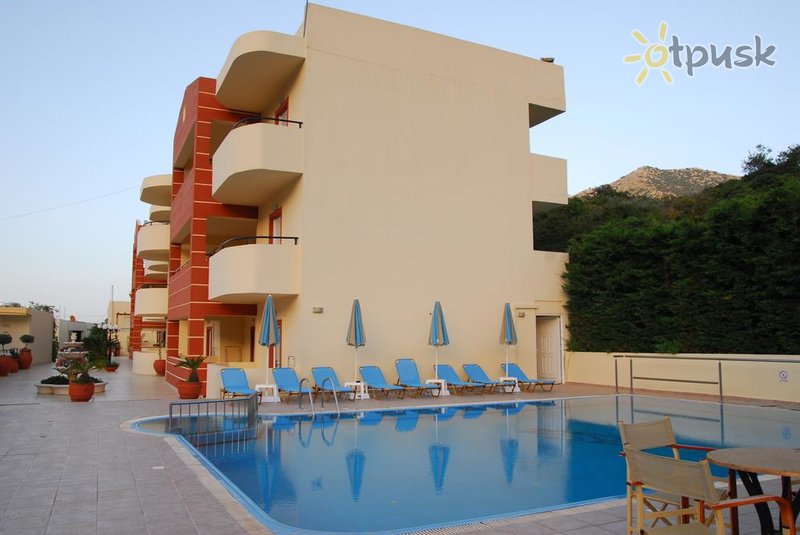 Фото отеля Elpis Studio Apartments 2* о. Крит – Ретимно Греция экстерьер и бассейны
