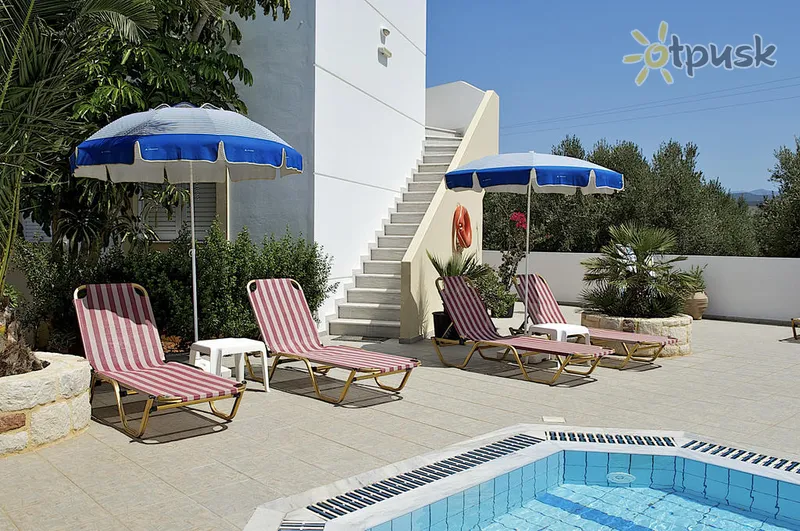 Фото отеля Elpida Apartments 3* Kreta – Heraklionas Graikija išorė ir baseinai