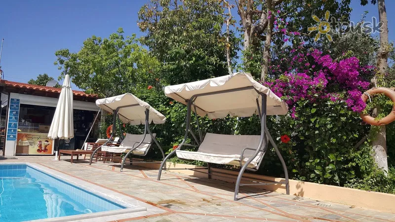 Фото отеля Elpida Apartments 3* Kreta – Heraklionas Graikija išorė ir baseinai