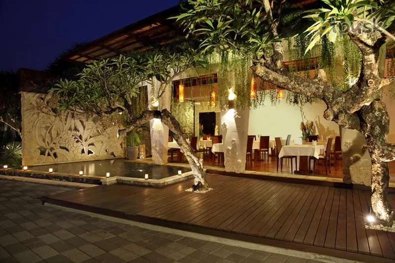 Фото отеля The Wolas Villa & Spa 5* Seminyakas (Balis) Indonezija barai ir restoranai