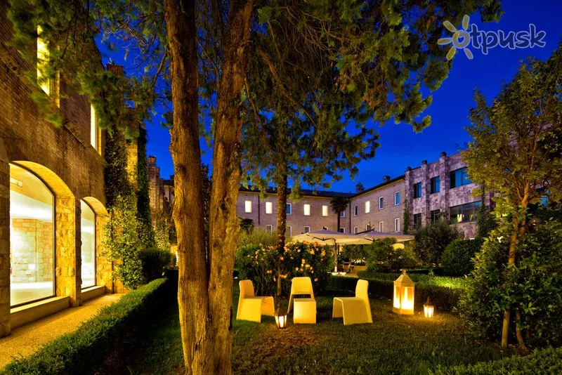 Фото отеля Cenacolo Hotel 4* Ассизи Италия экстерьер и бассейны