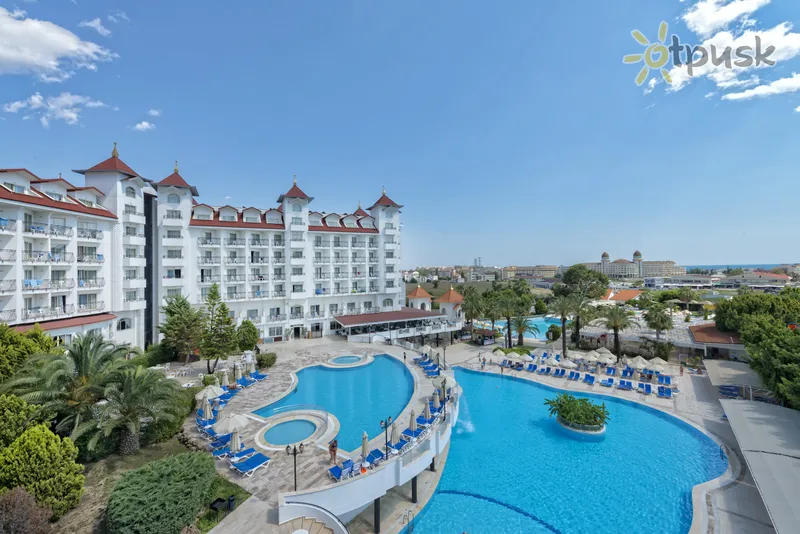 Фото отеля Serenis Hotel 5* Sānu Turcija ārpuse un baseini