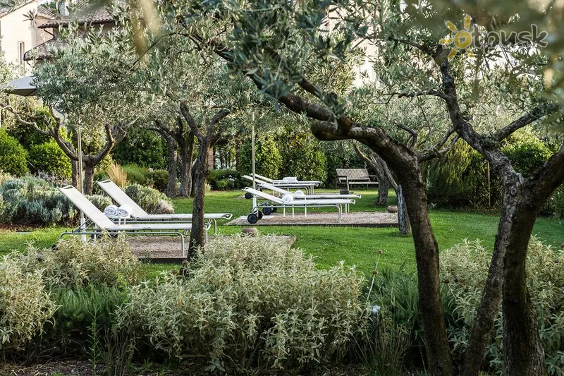 Фото отеля Nun Assisi Relais & Spa Museum 5* Ассізі Італія екстер'єр та басейни
