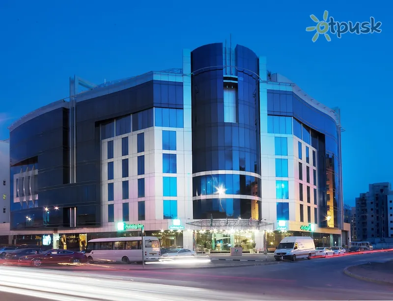 Фото отеля Holiday Inn Dubai Al Barsha 4* Дубай ОАЕ екстер'єр та басейни