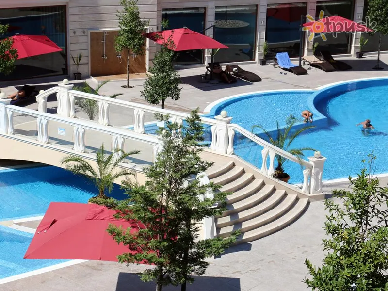 Фото отеля Varna South Bay Beach Residence 5* Варна Болгарія екстер'єр та басейни