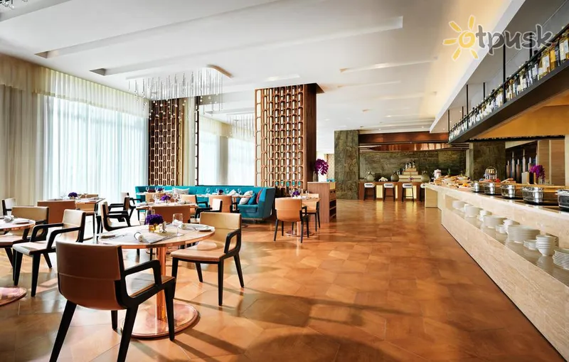 Фото отеля Intourist Hotel Baku 5* Баку Азербайджан бари та ресторани