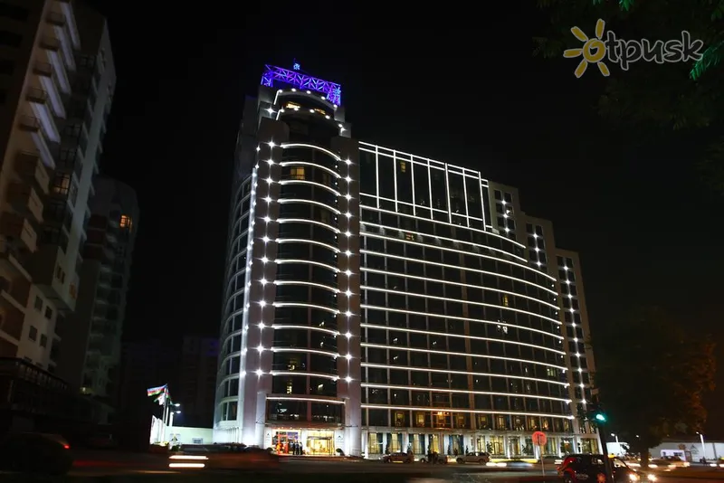 Фото отеля Qafqaz Baku City Hotel & Residences 4* Баку Азербайджан экстерьер и бассейны