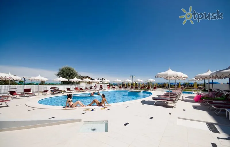 Фото отеля Baia del Mar Suite Hotel 4* Lido di Jesolo Italija išorė ir baseinai