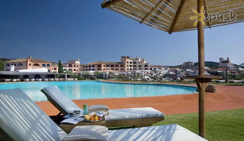 Фото отеля Cala Di Volpe 5* о. Сардинія Італія екстер'єр та басейни