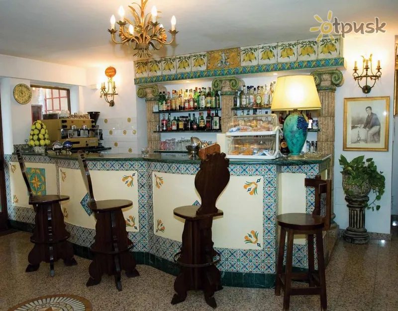 Фото отеля La Riva Hotel 3* о. Сицилія Італія бари та ресторани
