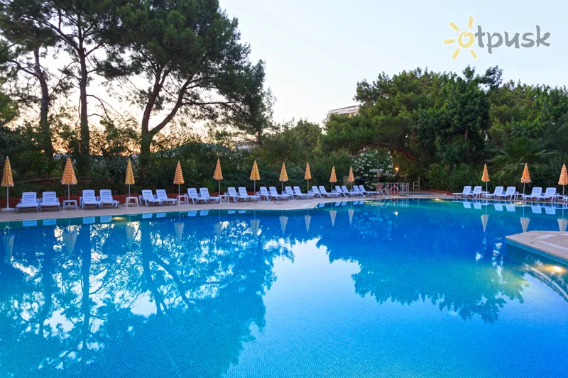 Фото отеля Miarosa Incekum West Resort 4* Аланія Туреччина екстер'єр та басейни