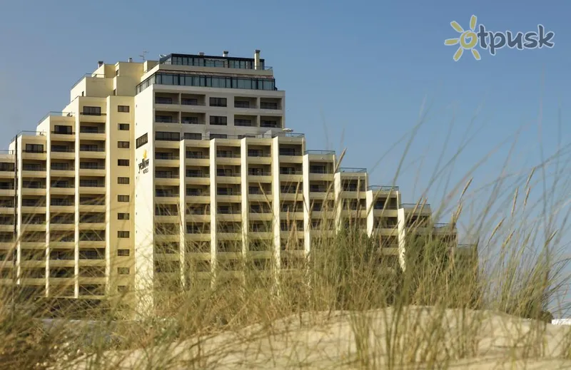 Фото отеля Yellow Praia Monte Gordo 4* Алгарве Португалия экстерьер и бассейны
