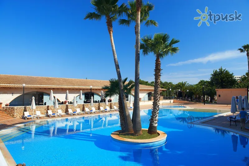 Фото отеля Hipotels Mediterraneo Club 4* о. Майорка Іспанія екстер'єр та басейни