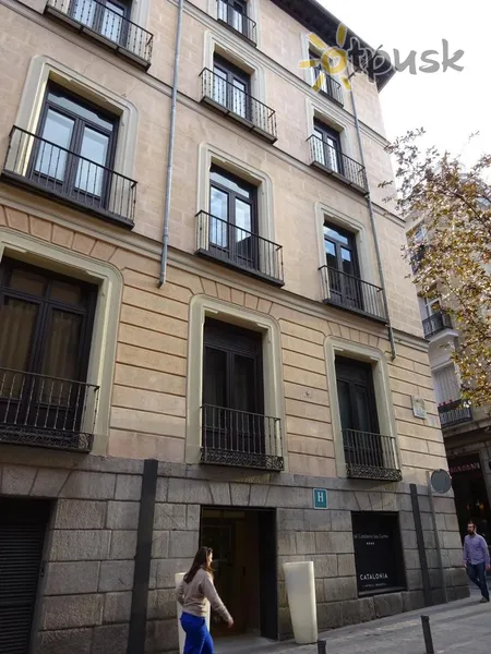 Фото отеля Catalonia Las Cortes 4* Мадрид Испания экстерьер и бассейны