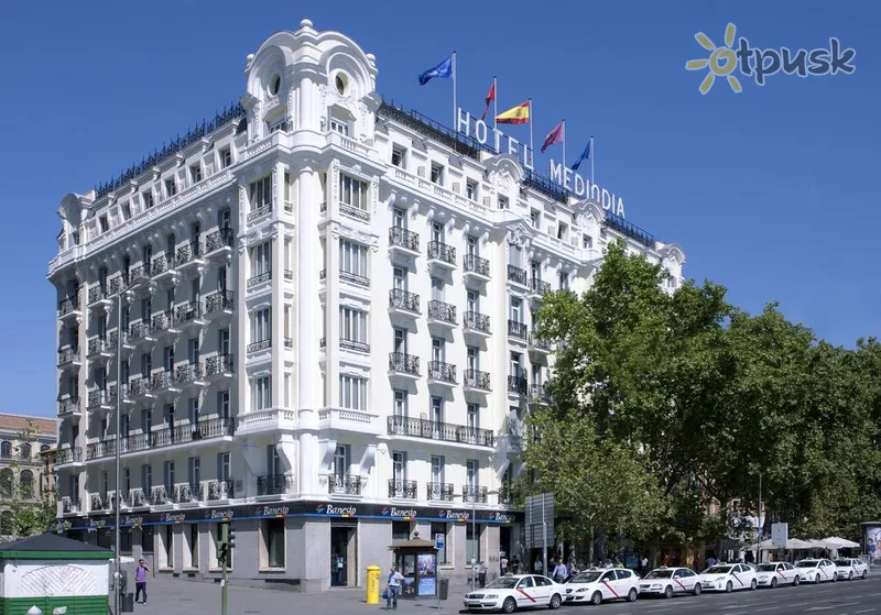 Фото отеля Mediodia Hotel 2* Madride Spānija ārpuse un baseini
