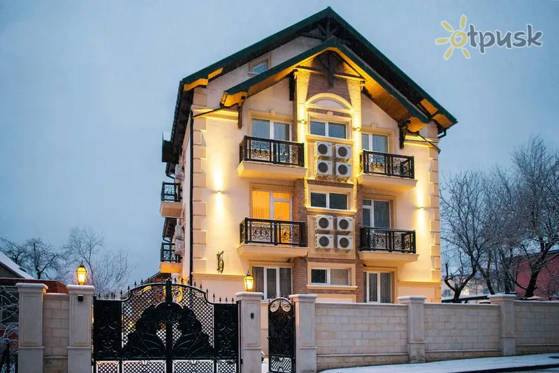 Фото отеля Galant Hotel 3* Трускавец Украина экстерьер и бассейны