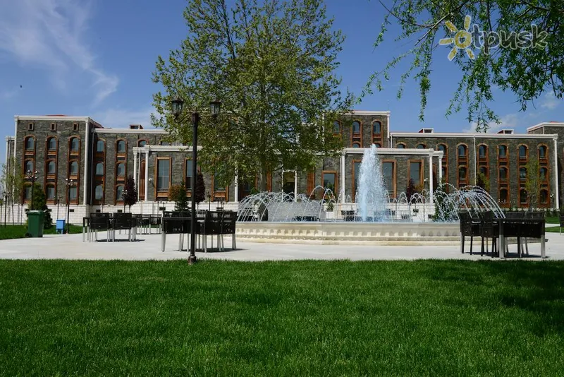 Фото отеля Qafqaz Karvansaray Hotel 5* Габала Азербайджан екстер'єр та басейни